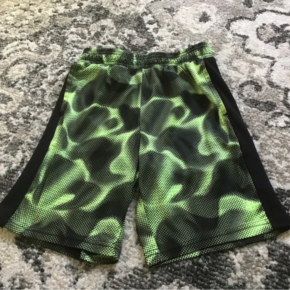 Boys Large Fortnite Tee + Pair Athletic Shorts - Picture 6 of 8